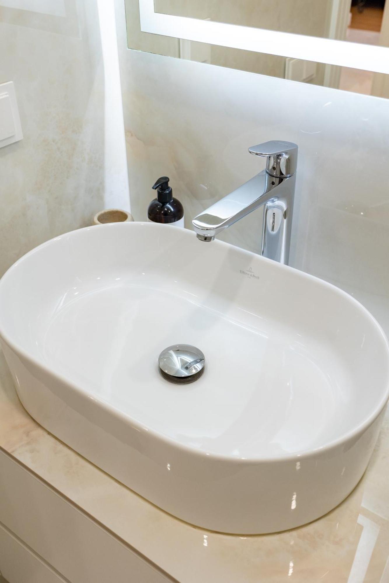 Luxury Central Apartment In Putvinskio Street Каунас Екстериор снимка